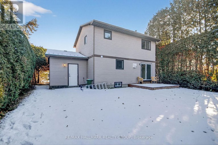 29393826/15-scharf-lane/glencairnhazeldean/ottawa/ontario/K2L2K3_44