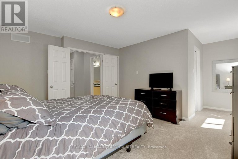 28827853/446-lawler-crescent/chatelaine-village/ottawa/ontario/K4A3Y3_25