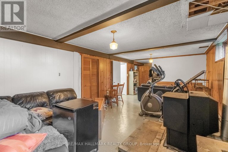 28655529/2784-leonard-street/town-of-rockland/clarence-rockland/ontario/K4K1A4_22