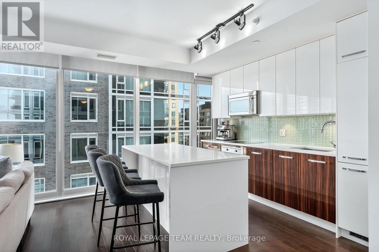 29380888/1111-111-champagne-avenue-s/west-centre-town/ottawa/ontario/K1S5V3_7