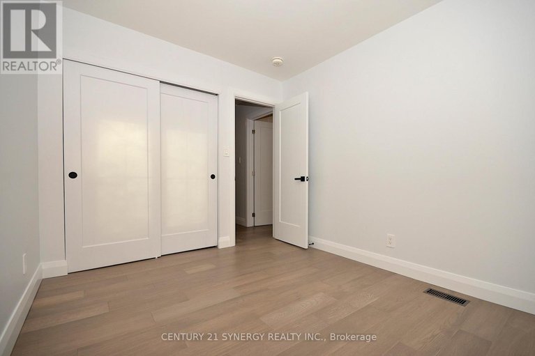 29094498/26-660-hochelaga-street/carson-meadows/ottawa/ontario/K1K2E9_35