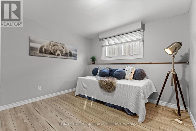 29176561/2155-monson-crescent/beacon-hill-north/ottawa/ontario/K1J6A7_25