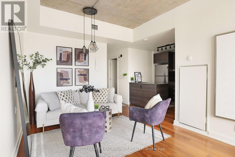 28589382/815-354-gladstone-avenue-n/ottawa-centre/ottawa/ontario/K2P0R4_6