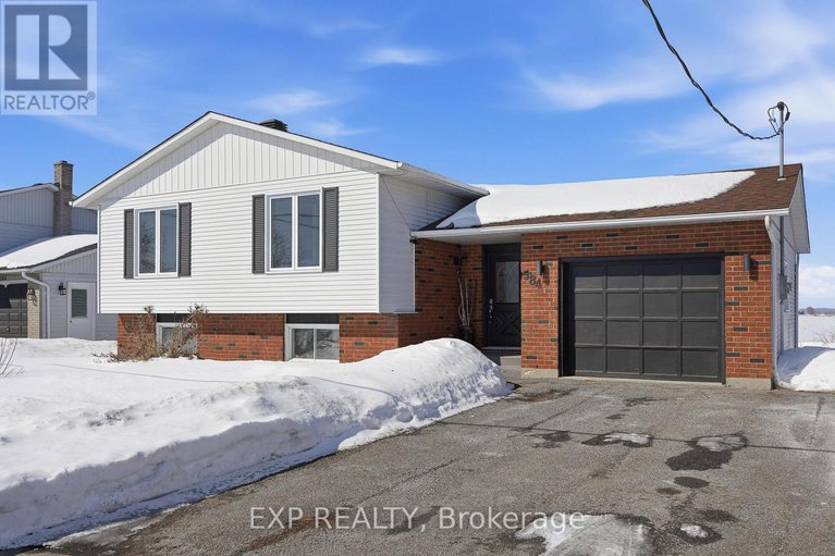 29432608/584-holmes-street/winchester/north-dundas/ontario/K0C2K0_1