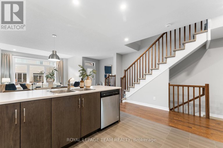 28559575/50-jardiniere-street/remainder-of-stittsville-area/ottawa/ontario/K2S2K3_26