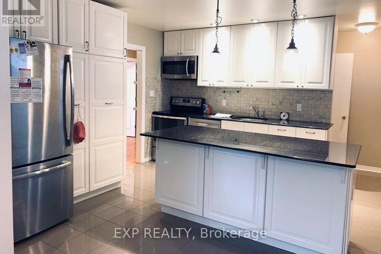 29052299/1554-baseline-road/meadowlandsst-claire-gardens/ottawa/ontario/K2C0B3_8