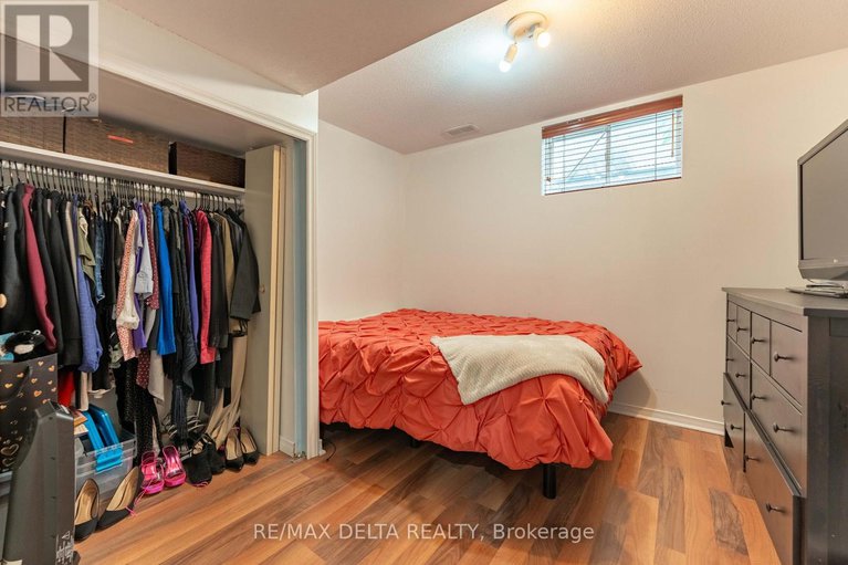 28540257/1610-duplante-avenue/fallingbrookpineridge/ottawa/ontario/K4A4A2_30