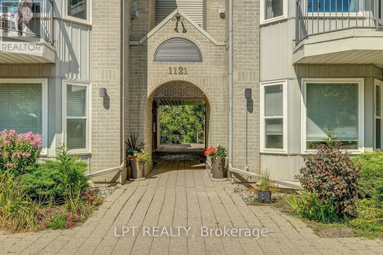 28822093/13-1121-bavlie-avenue/billings-bridge/ottawa/ontario/K1H8P3_38