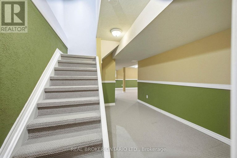 29364333/f-6-arnold-drive/arbeatha-park/ottawa/ontario/K2H6V9_30