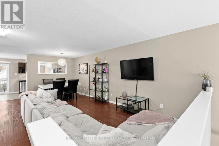 29431775/358-galston-private/mer-bleuebradley-estatesanderson-park/ottawa/ontario/K1W0G3_9