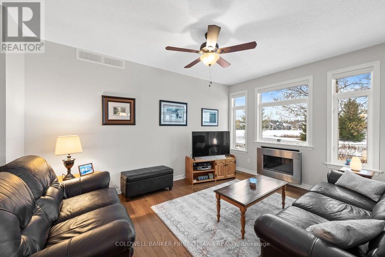 29591109/239-royal-landing-gate/north-grenville-twp-kemptville-south/north-grenville/ontario/K0G1J0_13