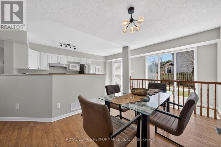 29662790/3835-crowsnest-avenue/quinterra/ottawa/ontario/K1V1K4_10