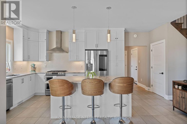 28992854/156-lyon-street/embrun/russell/ontario/K0A1W0_2