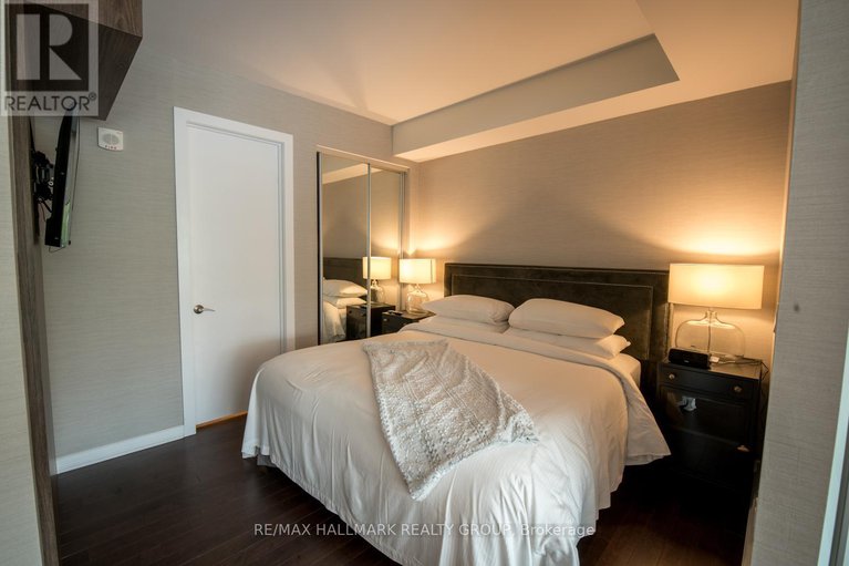 29312738/201-300-lisgar-street/ottawa-centre/ottawa/ontario/K2P0E2_16