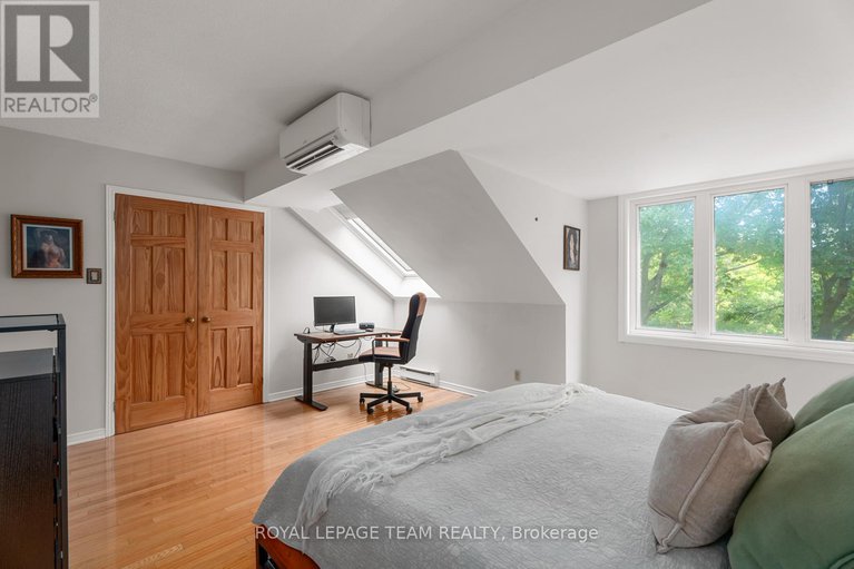 28540123/26-20-charlevoix-street/vanier/ottawa/ontario/K1L8K5_13