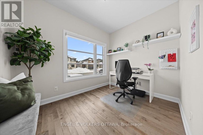 29402076/624-geneva-crescent/embrun/russell/ontario/K0A1W0_8