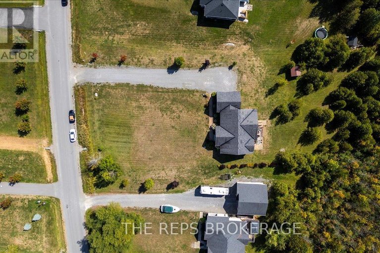 29671643/206-country-lane-drive-se/beckwith-twp/beckwith/ontario/K7C3P2_46