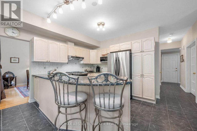 28543376/1867-springridge-drive/springridgeeast-village/ottawa/ontario/K4A4R1_15