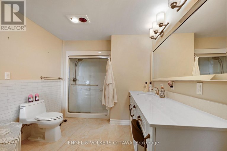 29337561/1802-15-st-andrew-street/brockville/brockville/ontario/K6V0B8_33