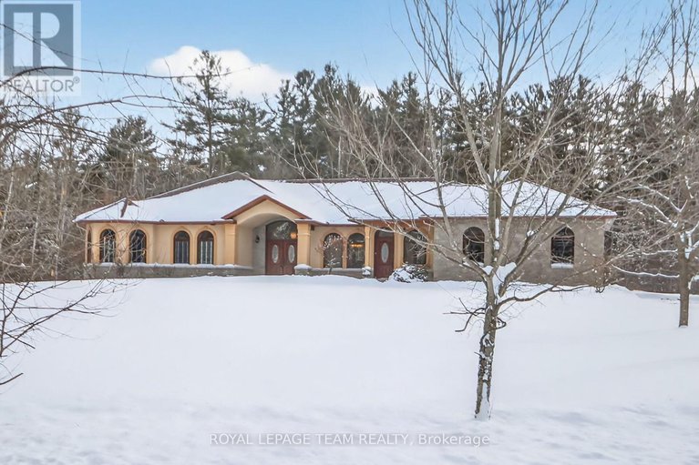 29271392/104-sentinel-pine-way/huntley-ward-south-east/ottawa/ontario/K0A1L0_1