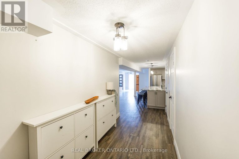 29485307/1391-sutherland-drive/manotick-south-to-roger-stevens/ottawa/ontario/K4M1B3_29