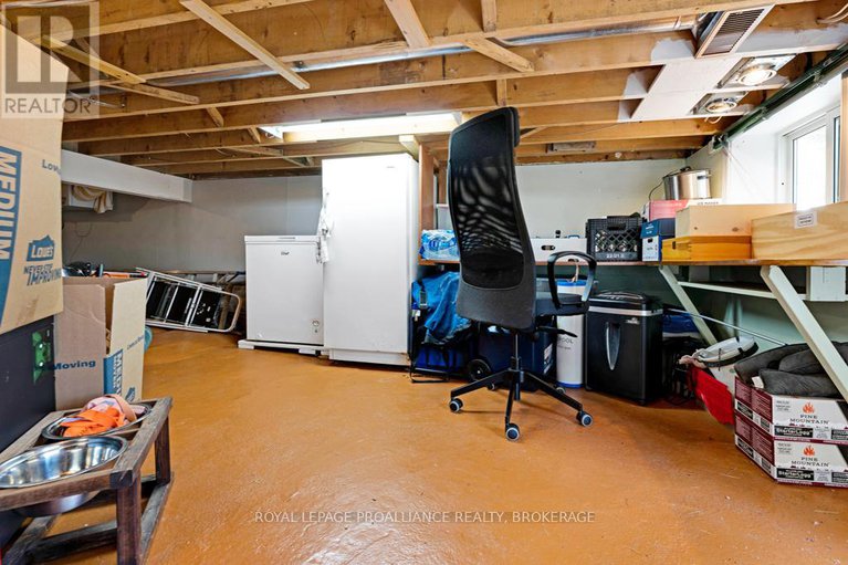 28457440/399-hardwood-ridge/lanark-highlands-dalhousie-twp/lanark-highlands/ontario/K0G1K0_40