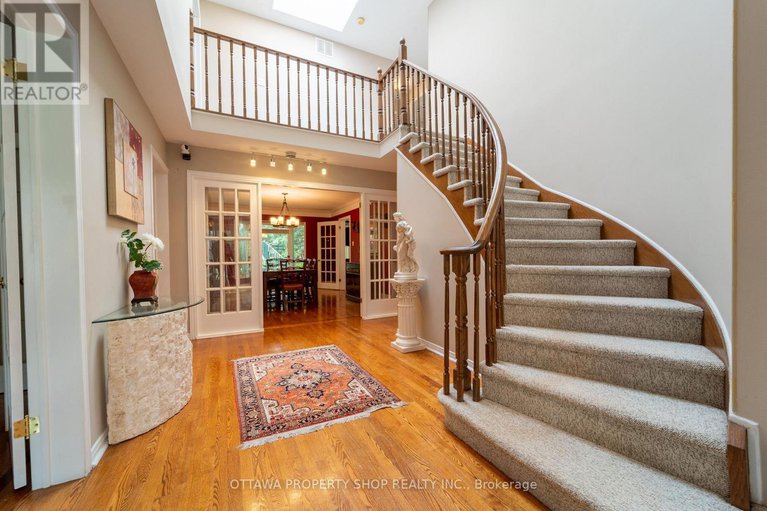 28429385/566-falwyn-crescent-w/fallingbrookridgemount/ottawa/ontario/K4A2A4_5