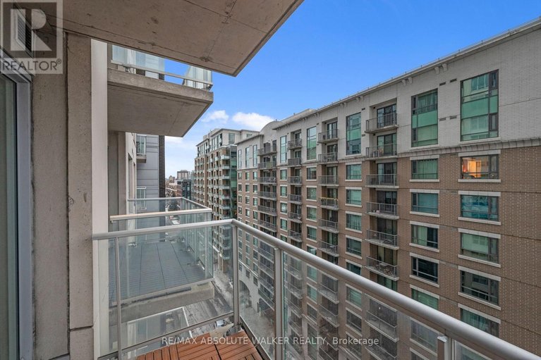 29622136/1003-195-besserer-street/sandy-hill/ottawa/ontario/K1N0B6_17