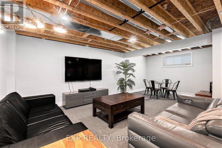 28466595/400-central-park-boulevard/village-of-russell/russell/ontario/K4R0C6_21