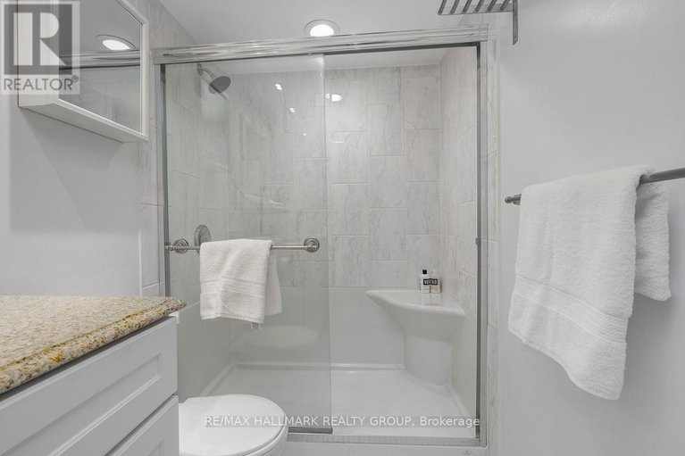 28458755/1005-158a-mcarthur-avenue/vanier/ottawa/ontario/K1L8E7_23