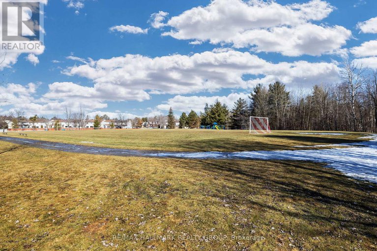 28087558/18-1964-wildflower-drive/queenswood-heights-south/ottawa/ontario/K1E3V4_32