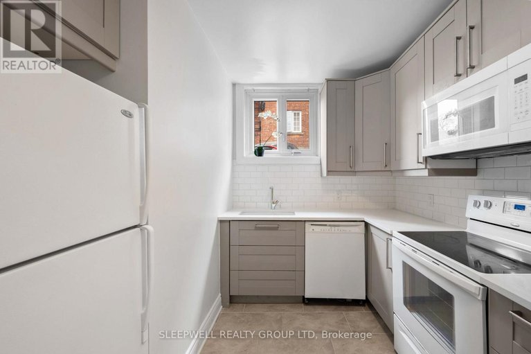 29674699/1a-180-augusta-street/sandy-hill/ottawa/ontario/K1N8C1_15