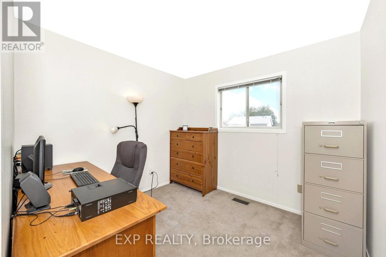 28480509/29-gowrie-drive/glencairnhazeldean/ottawa/ontario/K2L2T5_31