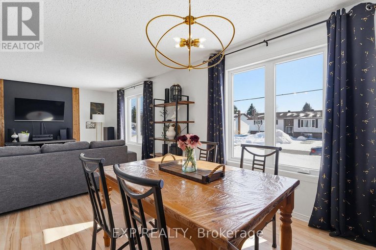 29432608/584-holmes-street/winchester/north-dundas/ontario/K0C2K0_7