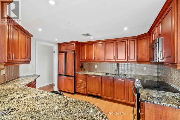28574769/1604-3105-carling-avenue/bayshore/ottawa/ontario/K2H5A6_13