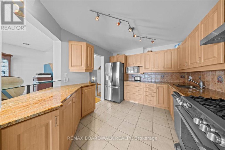 29446345/6355-sablewood-place/chapel-hill/ottawa/ontario/K1C7M3_30