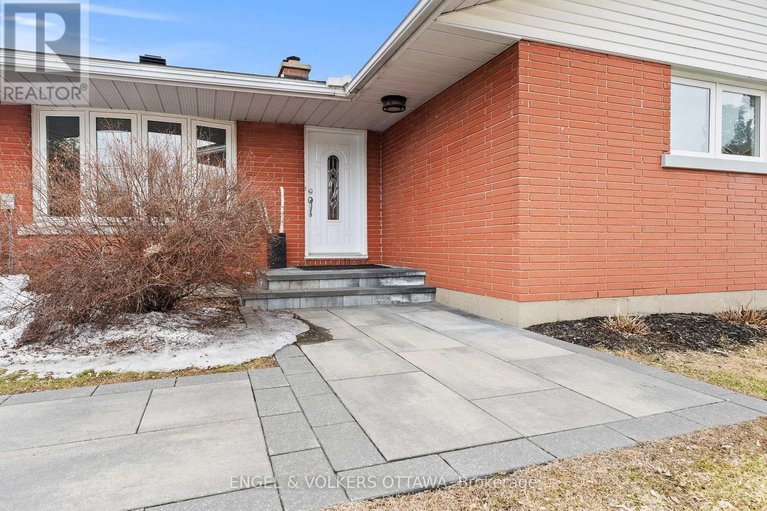 29577442/4624-albion-road/riverside-south/ottawa/ontario/K1X1A5_5