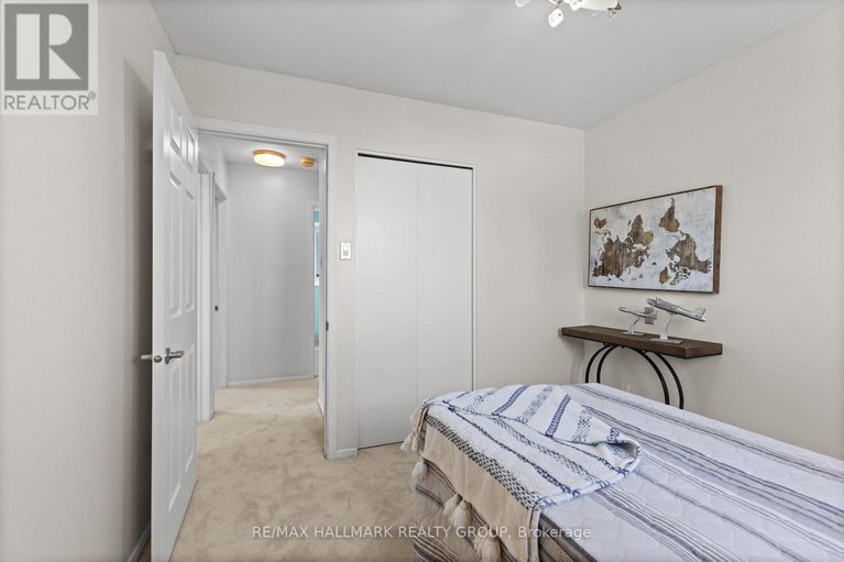 29176561/2155-monson-crescent/beacon-hill-north/ottawa/ontario/K1J6A7_20