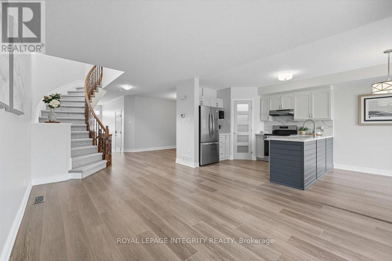 28906811/2018-winsome-terrace/fallingbrookgardenway-south/ottawa/ontario/K4A4Y4_14