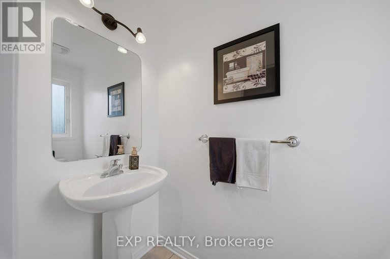 29653464/300-london-terrace/manor-park/ottawa/ontario/K1K2W2_3