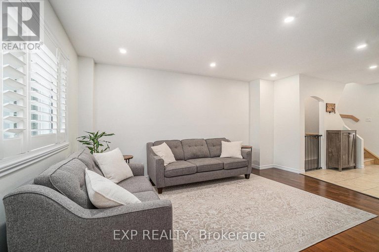 28430492/5-benlark-road/on-the-green/ottawa/ontario/K2J2L5_16