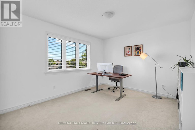 28526274/451-landswood-way/stittsville-south/ottawa/ontario/K2S0A4_32