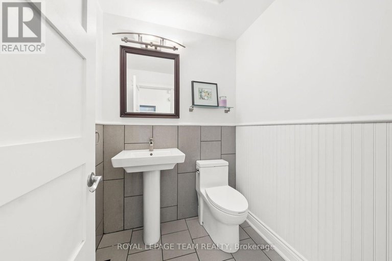 29404237/28-maplehill-way/manotick-village-manotick-estates/ottawa/ontario/K2C3H1_27