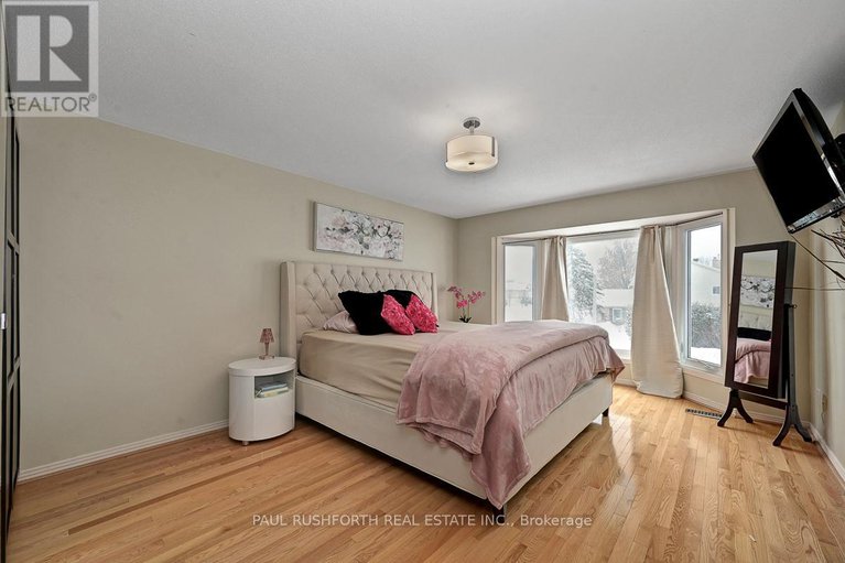 29407561/6192-voyageur-drive/convent-glen/ottawa/ontario/K1C2W3_17