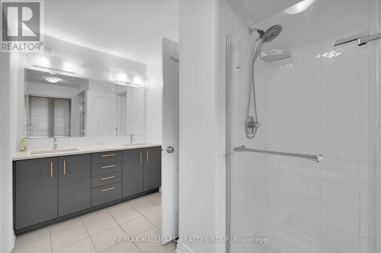 28819616/276-big-dipper-street/riverside-southgloucester-glen/ottawa/ontario/K4M0J6_25