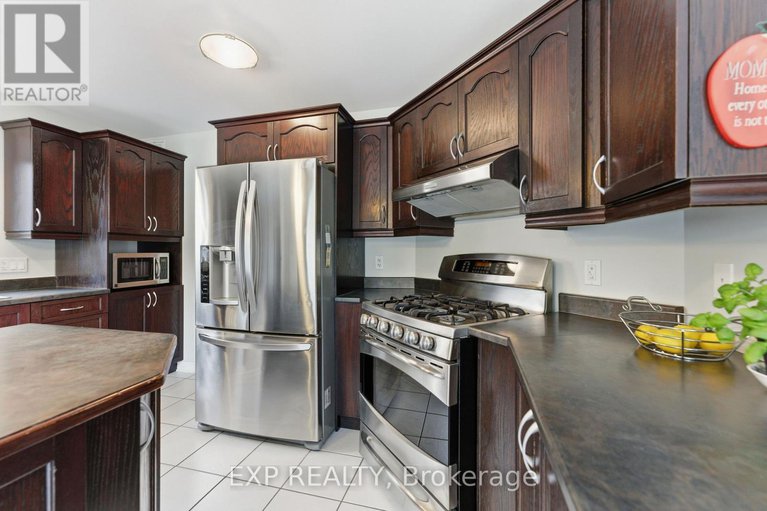 29033909/17-olde-towne-avenue/village-of-russell/russell/ontario/K4R0A5_21