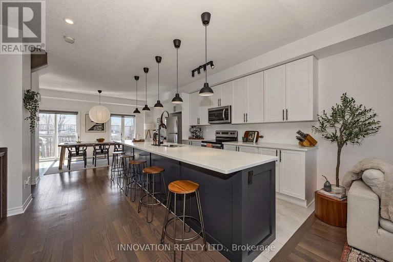 29581806/46-barn-swallow-private-s/riverside-southgloucester-glen/ottawa/ontario/K4M0H5_13