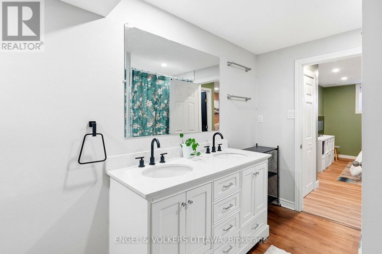 29360560/888-reaume-street/mississippi-mills-ramsay-twp/mississippi-mills/ontario/K0A1A0_26