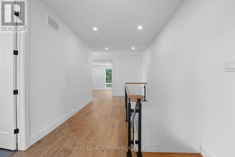 29001390/984-watson-street/fairfield-heights/ottawa/ontario/K2B6C2_19