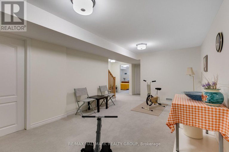 29281423/66-kayenta-street/remainder-of-stittsville-area/ottawa/ontario/K2S2K7_27